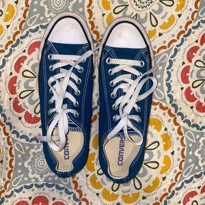 ⚡️SOLD⚡️ Converse sneaker men size 6, women size 8